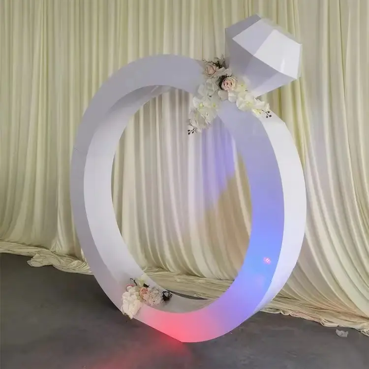 Elegant Round Diamond Ring White Acrylic Circle Arch Backdrop for Wedding Party Stage Backdrop