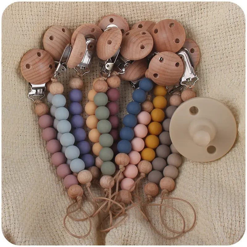 Clip de cadena para chupete de niño y niña con nombre personalizado hecho de madera natural sin BPA formas dulces