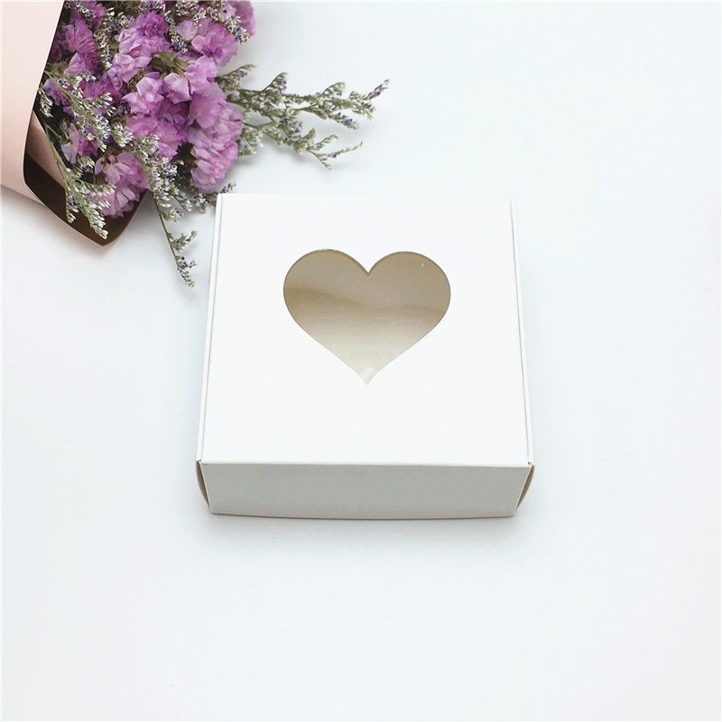 Forma de corazón blanco