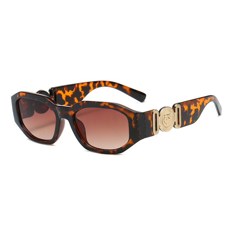 Leopard Brown
