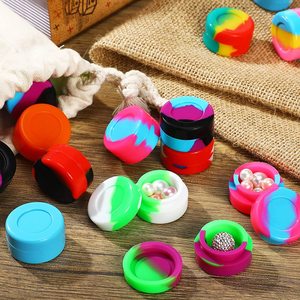 现货批发2毫升3毫升7毫升10毫升多色高品质不粘硅橡胶容器5毫升硅胶罐 - Product Image 2
