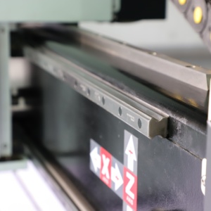 WT9 Wood Engraving &amp; Cutting Machine 3Axs <strong>3D</strong> <strong>CNC</strong> <strong>Router</strong> 1500 X 3000 <strong>for</strong> PVC with Syntec Richauto <strong>DSP</strong> <strong>Control</strong> System - Product Image 6