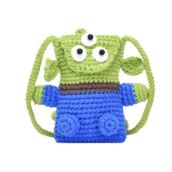 monstruo de tres ojos