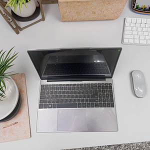 Venta al por mayor I7 Windows 11 Laptops Diseño Ligero Panel IPS Tarjeta Gráfica Intel Inglés para Estudiantes Profesionales FBA Ready - Product Image 3