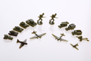 Mô hình người lính quân đội biển, mặt đất và không khí đặt người lính nhựa bàn cát người lính hình nhỏ Đồ chơi Chiến đấu trẻ em - Product Image 4