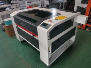 安全自动识别fine-engraving1300mm * 900毫米1390 CO2激光切割机80-180瓦，用于切割丙烯酸/木材/聚氯乙烯