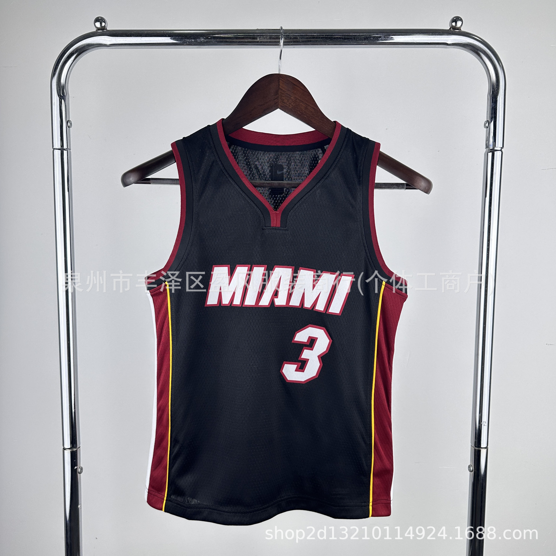No 3 wade black