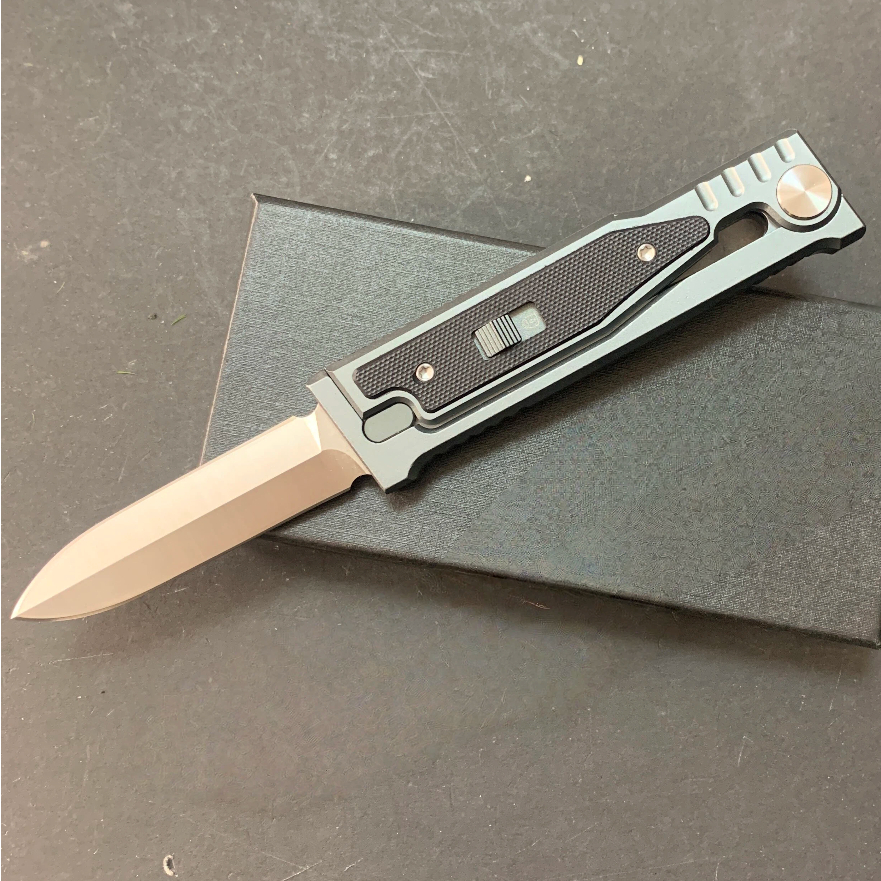 Silver double-edged blade