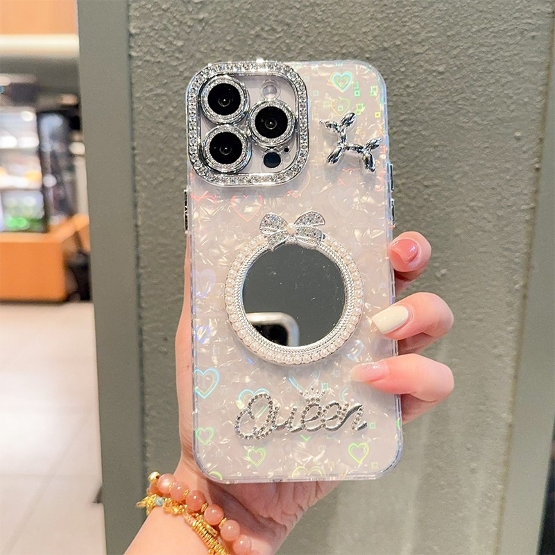 White case+Round mirror