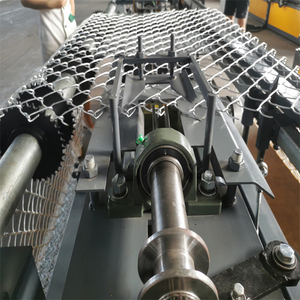 Plastic Wire Mesh <strong>Netting</strong> Making <strong>Machine</strong> <strong>Machine</strong> for Making Chain Link Fence - Product Image 2