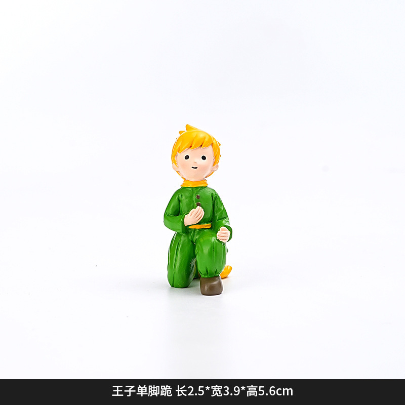 DY2260H Prince Kneeling on One Leg Preserved Flower Figurine