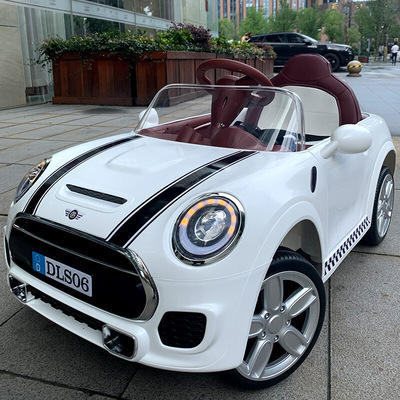 Control remoto balancín de educación temprana, doble tracción, color blanco.