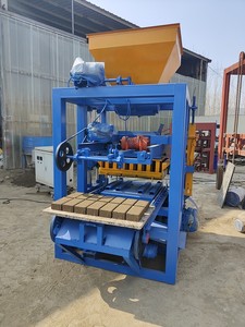 Automatico piccolo blocco di pavimentazione di vibrazione che fa la macchina per mattoni di cemento disponibile per la vendita in Malawi - Product Image 4