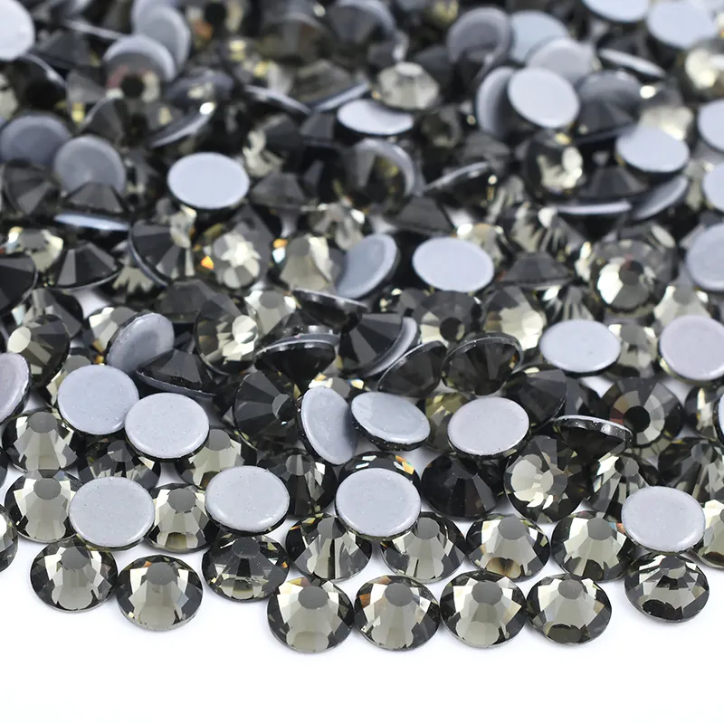 Fashion SS6 8 10 12 16 20 30 Black Diamond Glass Crystal Hot Fix Rhinestones Iron On Strass Crystal Appliques For Garment