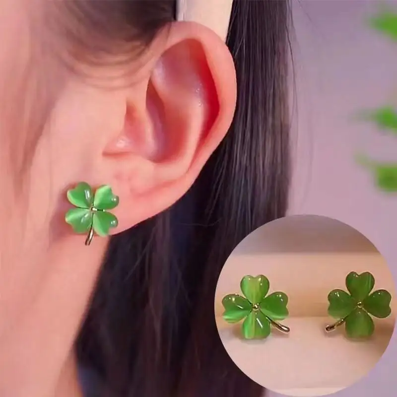 Nuevo diseno de orejas de Trebol de cuatro hojas con pendientes de opalo accesorios de joyeria femenina pendientes de trebol