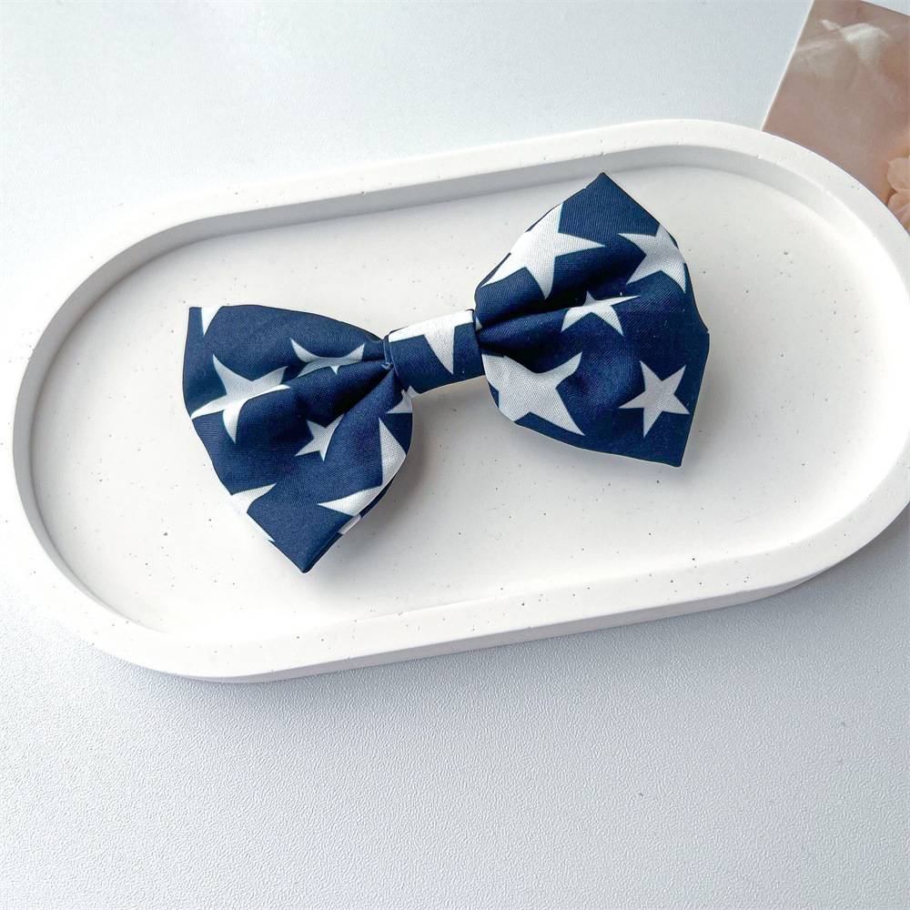 Bow hairpin-blue