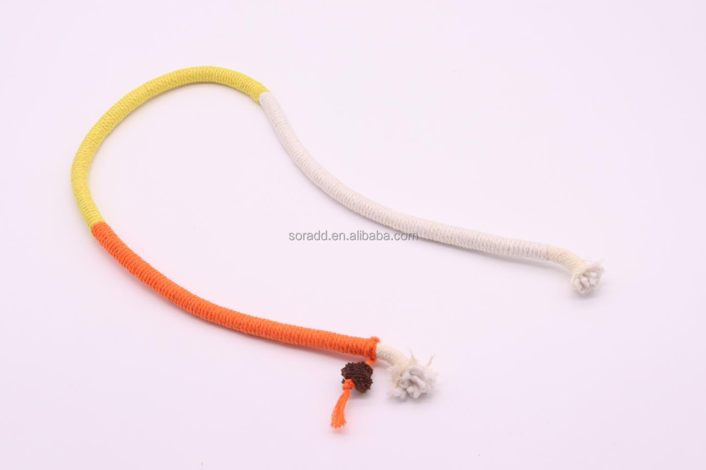 สีเหลือง