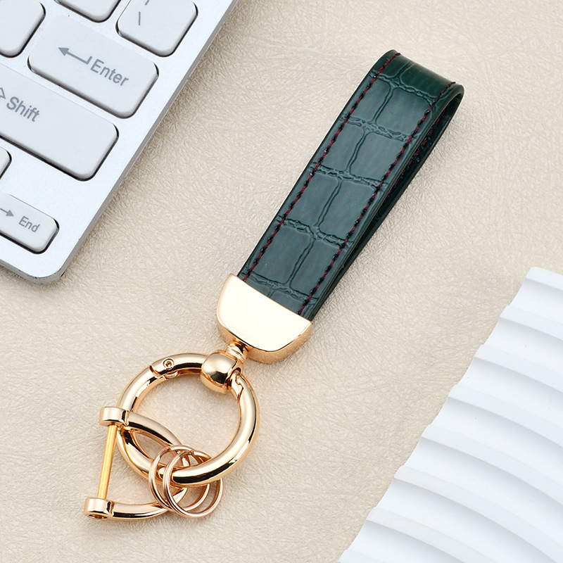 Light gold-dark green checkers
