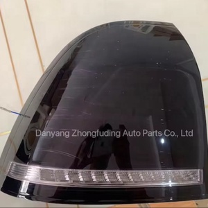 <span class=keywords><strong>LED</strong></span>テールライトLADA <span class=keywords><strong>PRIORA</strong></span> 2170新デザインBENZスタイル