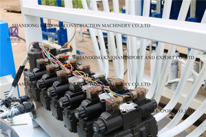 Ull-máquina automática para fabricar ladrillos, dispositivo hidráulico para hacer bloques de hormigón, QT10-15 F - Product Image 4