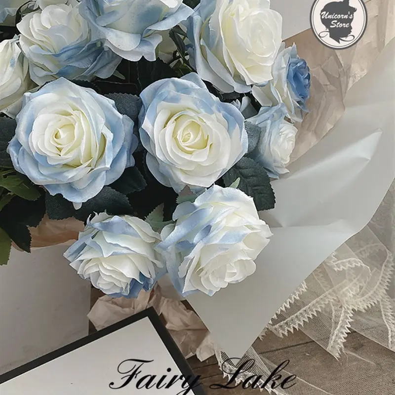 Ychon Fleurs Artificielles Réel Looking Roses Hydratantes Bleues Broyées avec Tiges roses blanches fleurs artificielles décoration