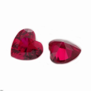 Kalp şeklinde 5 # sentetik kırmızı korundum kalp şeklinde yakut sentetik yakut ham korundum - Product Image 4