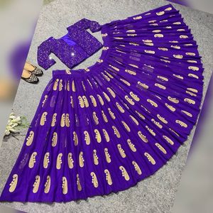 即将到来的印度设计师宝莱坞风格的女性婚礼lehenga choli批发价 - Product Image 4