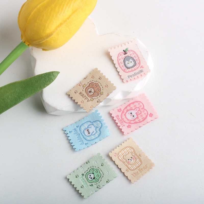 สีขาวหลากสี