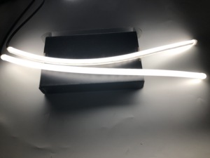 カラー変更RGB LEDストリップライトIP65防水LEDライトAPPコントロール - Product Image 3