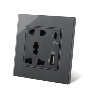 带C型接口的墙壁插座USB充电18W 4A 13A通用电源插座-带USB的C型5针电源插座 - Product Image 1