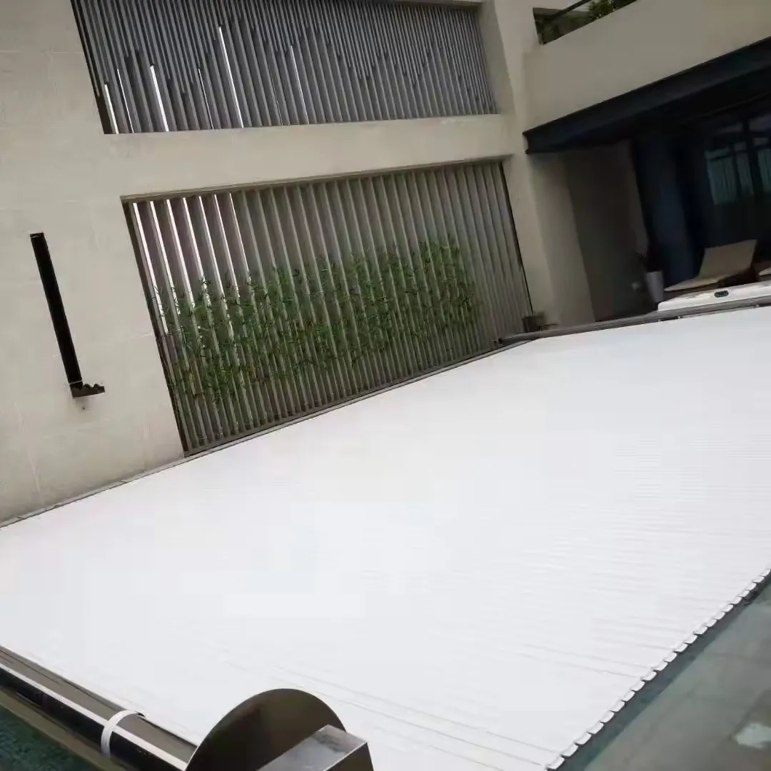 2024 Couverture de piscine en plastique bricolage Couvertures de piscine rétractables avec protection UV