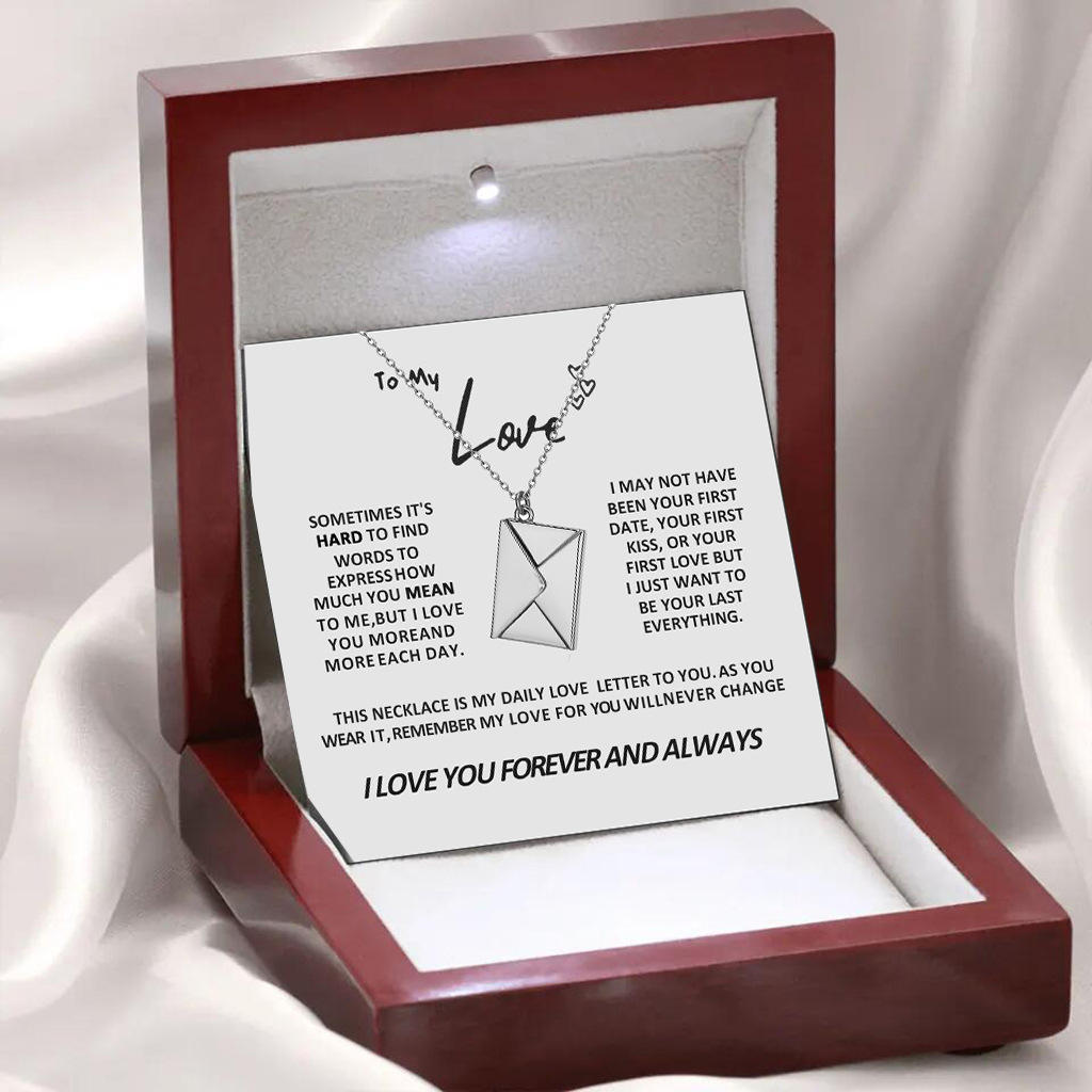 Necklace (Silver) + Card Light Box