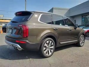 良い取引 ..... 非常にスーパークリーン中古2022 Kia Telluride S AWD