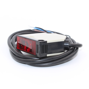 Sensor de reflexión especular infrarroja Sensor de interruptor fotoeléctrico cuadrado/R4M1 DC12V 24V AC220V - Product Image 3