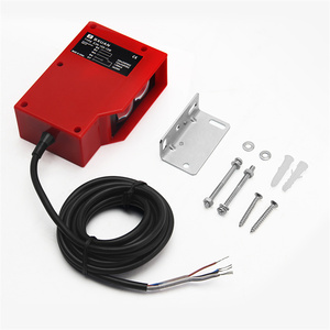 Il ricevitore dell'emettitore del sensore fotoelettrico riflettente diffuso rileva l'oggetto senza contatto e indica la presenza dal segnale dell'interruttore - Product Image 1