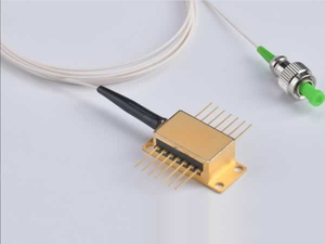 SMF光纤大功率50mW 1310nm <span class=keywords><strong>DFB</strong></span> 14引脚蝶形封装模块激光二极管