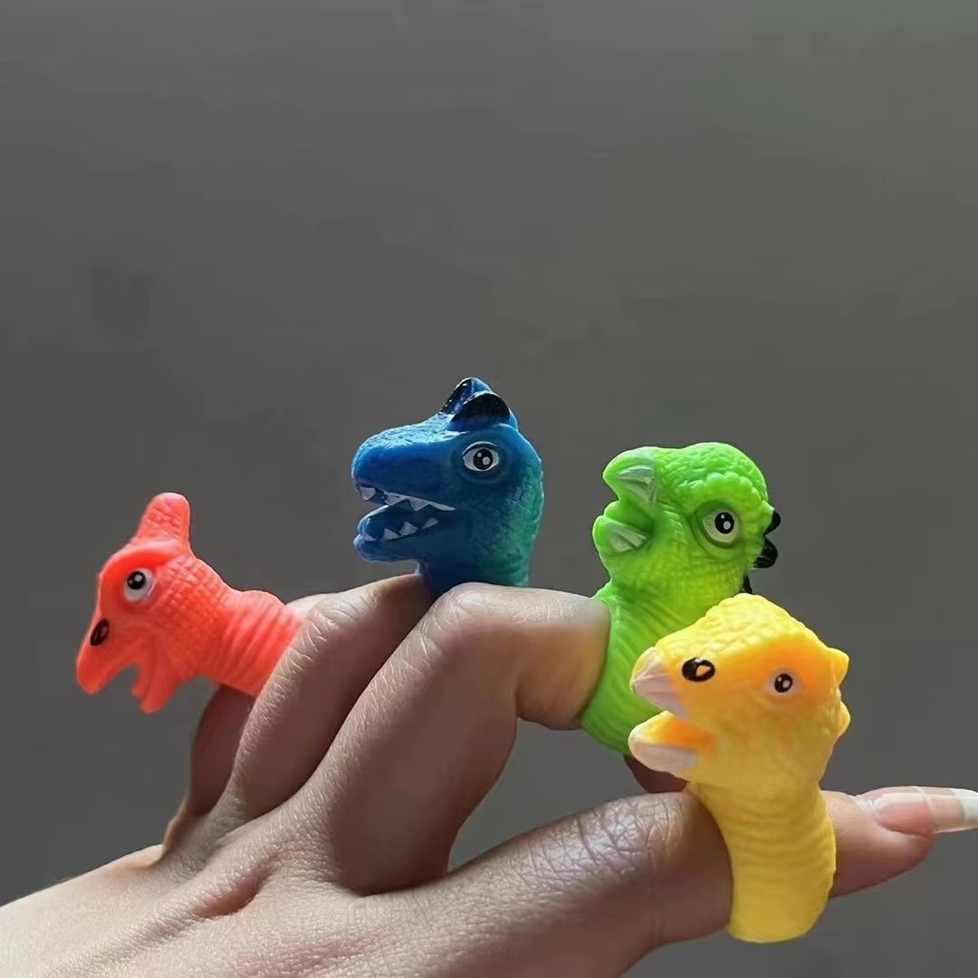 ของเล่นแหวนไดโนเสาร์พร้อมลายพิมพ์