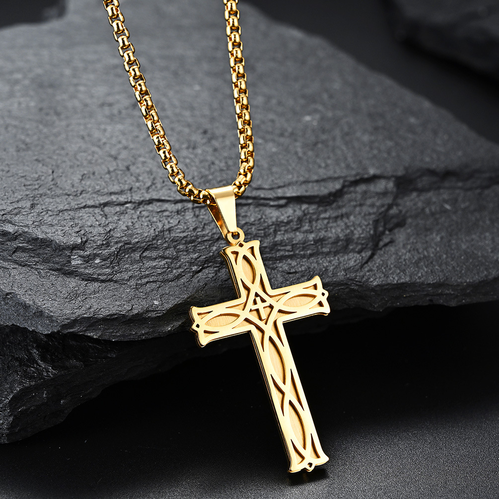 Pendentif en or avec chaîne