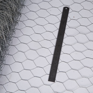 Rete metallica esagonale del pollo del produttore diretto della rete metallica di pollo del PVC verde rivestito rete metallica esagonale con il prezzo di fabbrica - Product Image 1