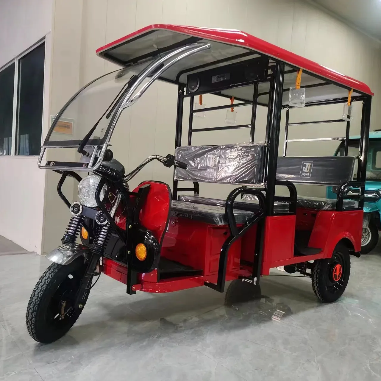 Prix d'usine Véhicule utilitaire électrique 3 roues E-Rickshaw Passenger Taxi Tricycle