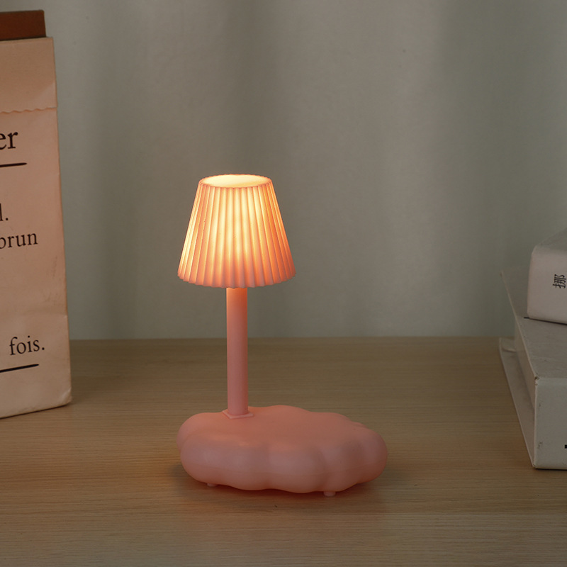 Lampe de bureau rose 1