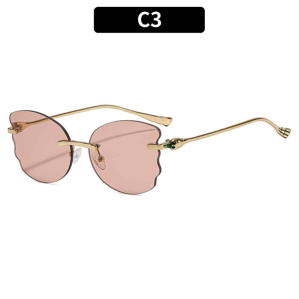 C3-gold framed champagne