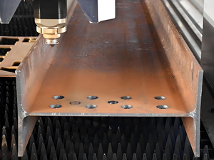 瑞特曼数控全自动h型钢3D <span class=keywords><strong>5</strong></span>轴光纤激光切割机切割大钢价格