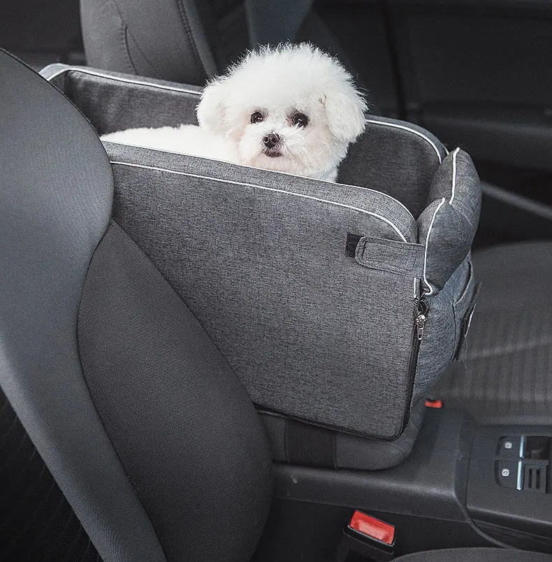 Pet charter car carrying pet safety seat center control bed for small pet carriers travel bag