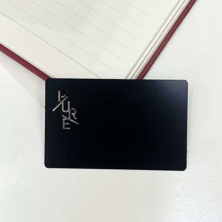 Carte creuse noire de NFC