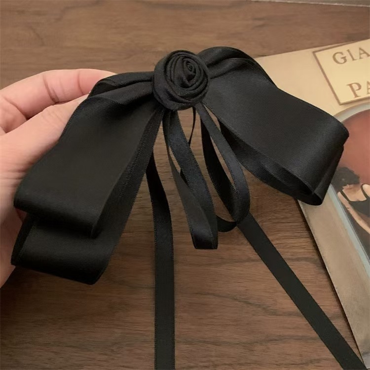 4428 Pinza para el cabello con lazo negro