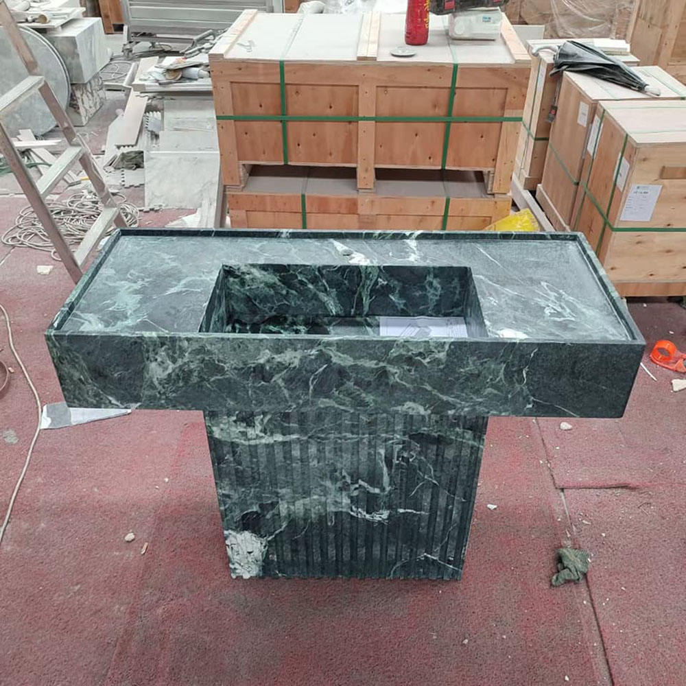 สีเขียว