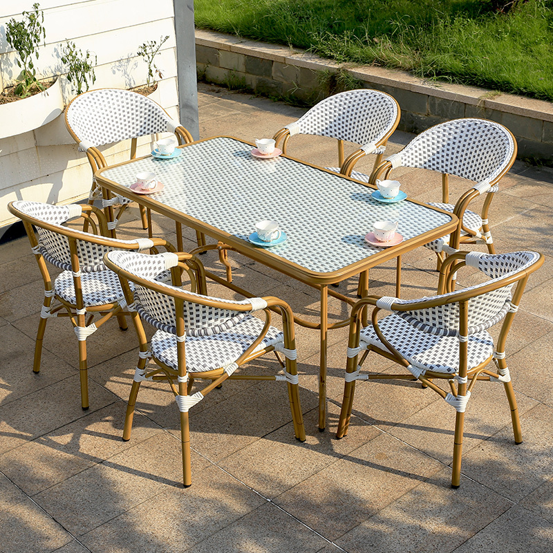 150*80cm table and 6 chairs