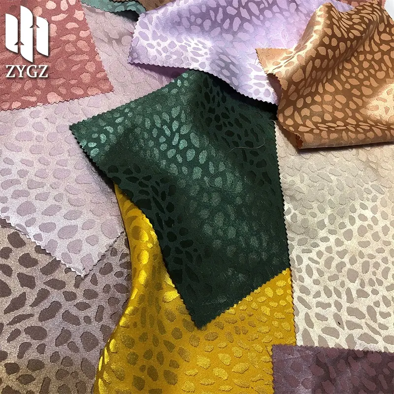 Sutra tenun satin jacquard batu kecil motif macan tutul gaun Wanita Mode piyama kain grosir