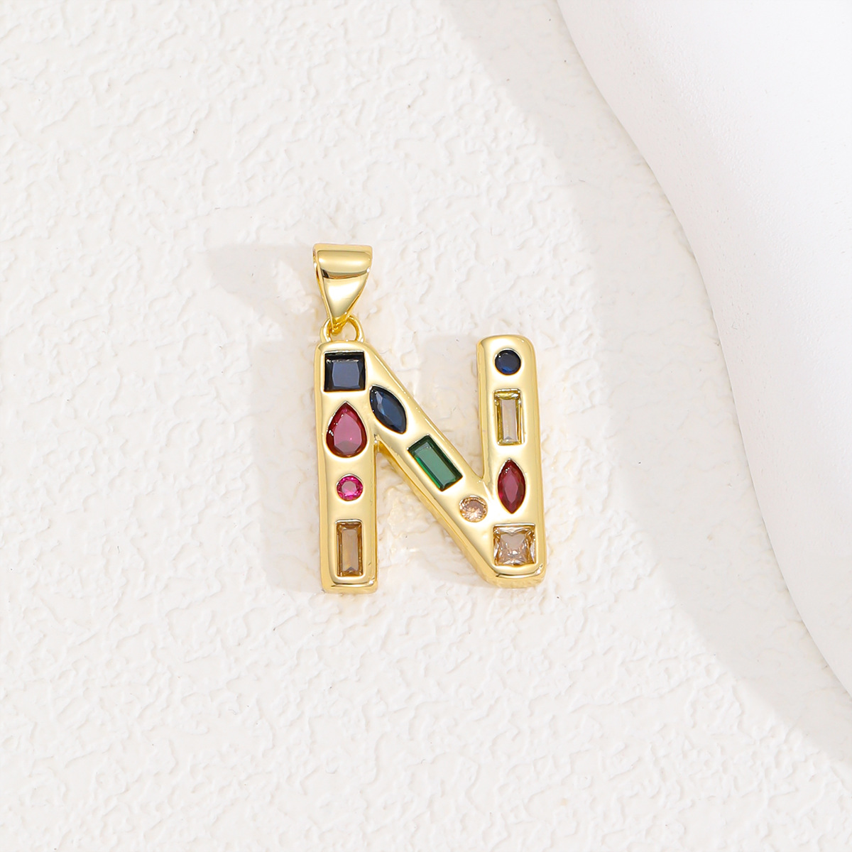 N (pendentif unique)